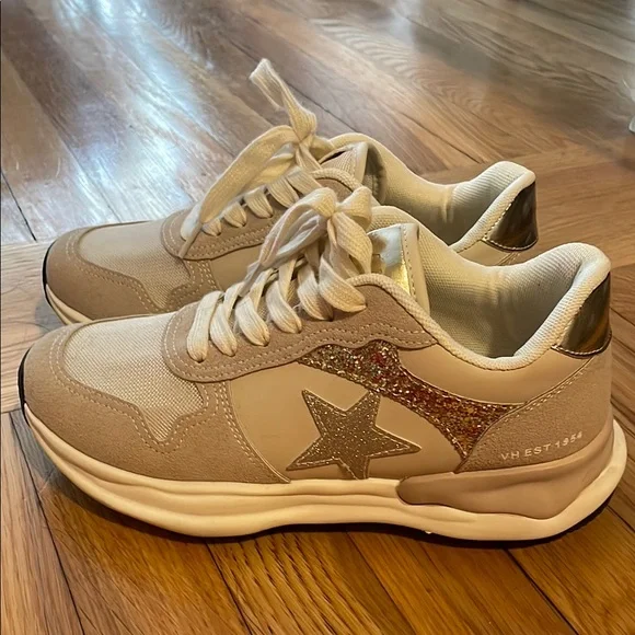 Lilac and Gold Star Sneakers - Picture 1 of 4